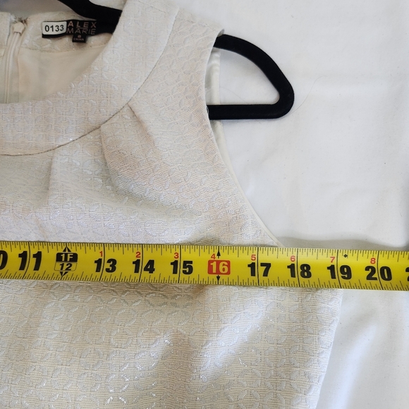 Alex Marie Vintage White Sleeveless Sheath Dress Midi, Metalic Details Size 8 - Picture 7 of 14